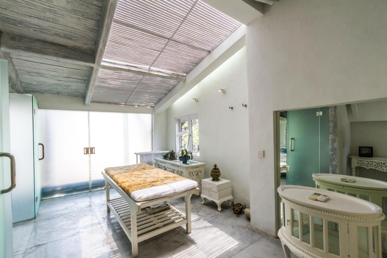 Morabito Art Resort 勒吉安 外观 照片