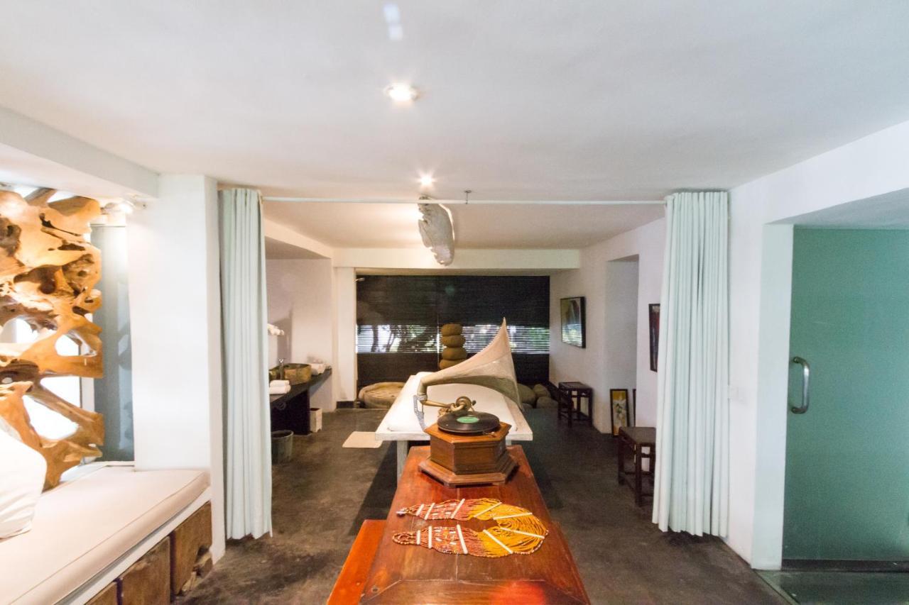 Morabito Art Resort 勒吉安 外观 照片