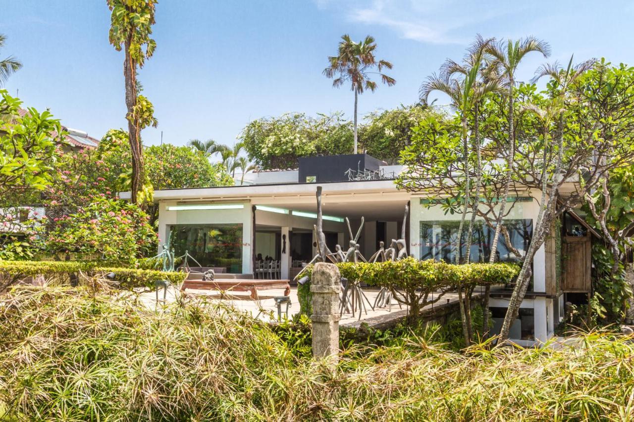 Morabito Art Resort 勒吉安 外观 照片