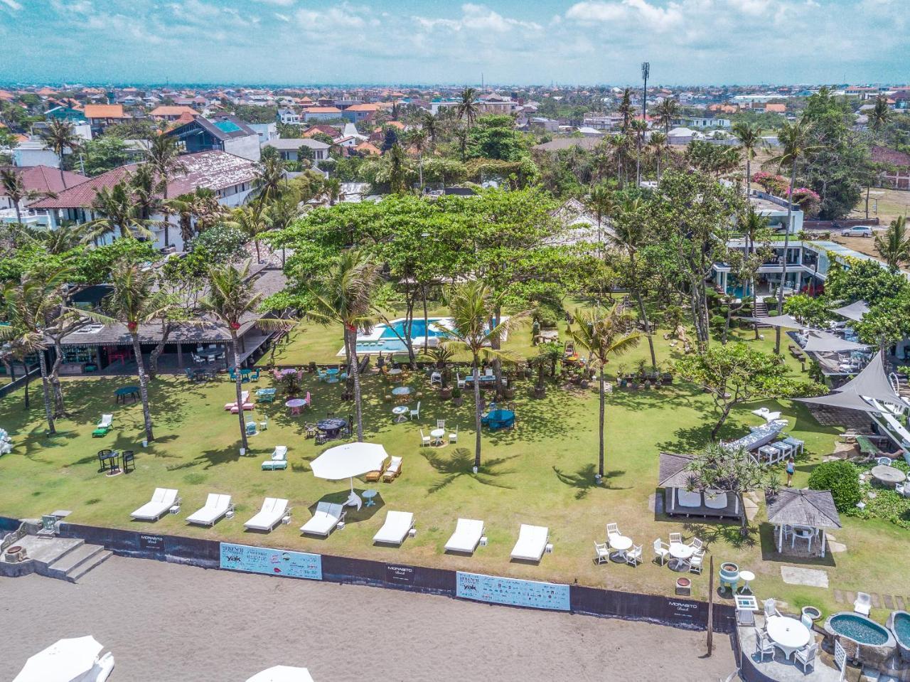 Morabito Art Resort 勒吉安 外观 照片