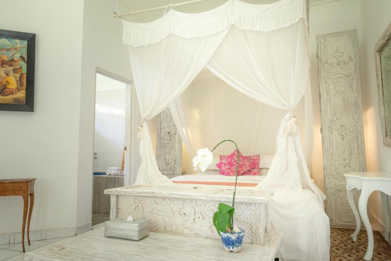 Morabito Art Resort 勒吉安 外观 照片